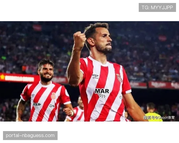 战术板:阿尔梅里亚为何坚守5-4-1,即便面临降级风险 战术板:阿尔梅里亚为何坚守5-4-1,即便面临降级风险